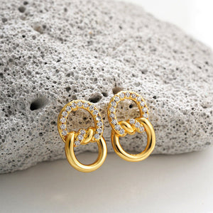 18K Gold Double D Ring Micro Inlaid Zircon Bends And Hitches Stud Earrings - Zambeel