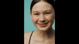 غارنييه - 3 في 1 روزي جلو (الأصلي)