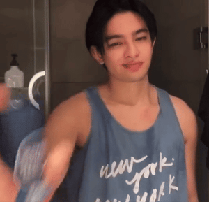 مزيل عرق نيفيا - مين كول باودر رول أون (أصلي)