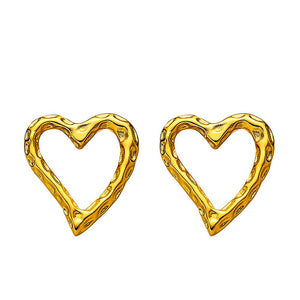 Retro Gold Stud Earrings Simple Lava Heart Shape - Zambeel